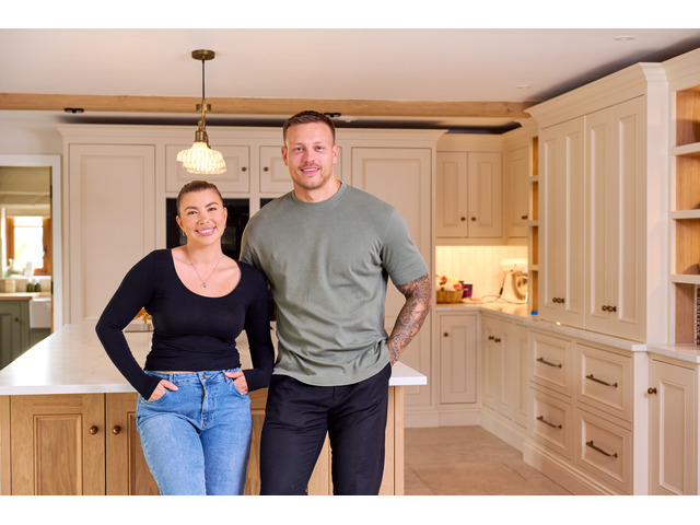 Alex and Olivia Bowen with Affinity water for water leaks detection scheme