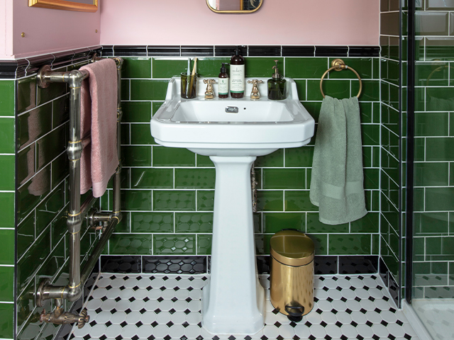 green vintage bathroom