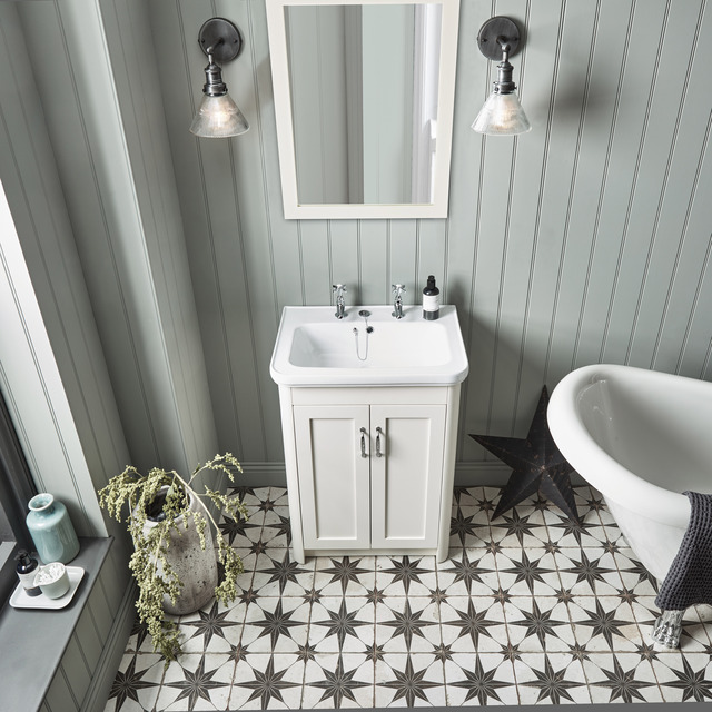Monochrome bathroom with floor tiles