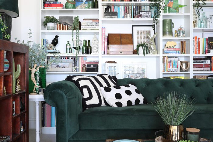 Hill apartment - bookcase